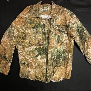 Cabelas western zonez camo shirt. Mens extra large.